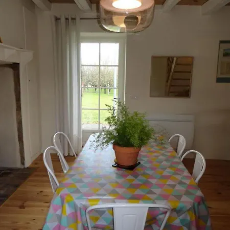 Semesterbostad House La Petite Maison De Clotilde *
